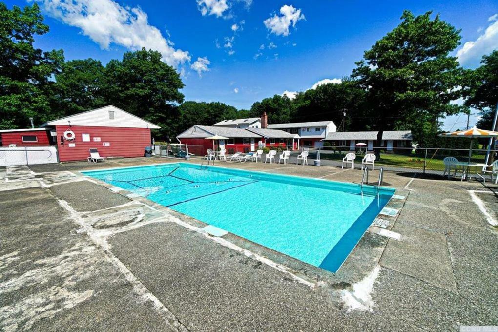 Motel Red Ranch