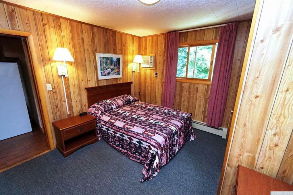 Red Ranch Catskill