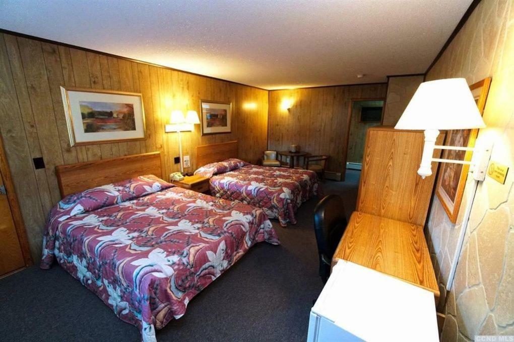 Red Ranch 2* Catskill