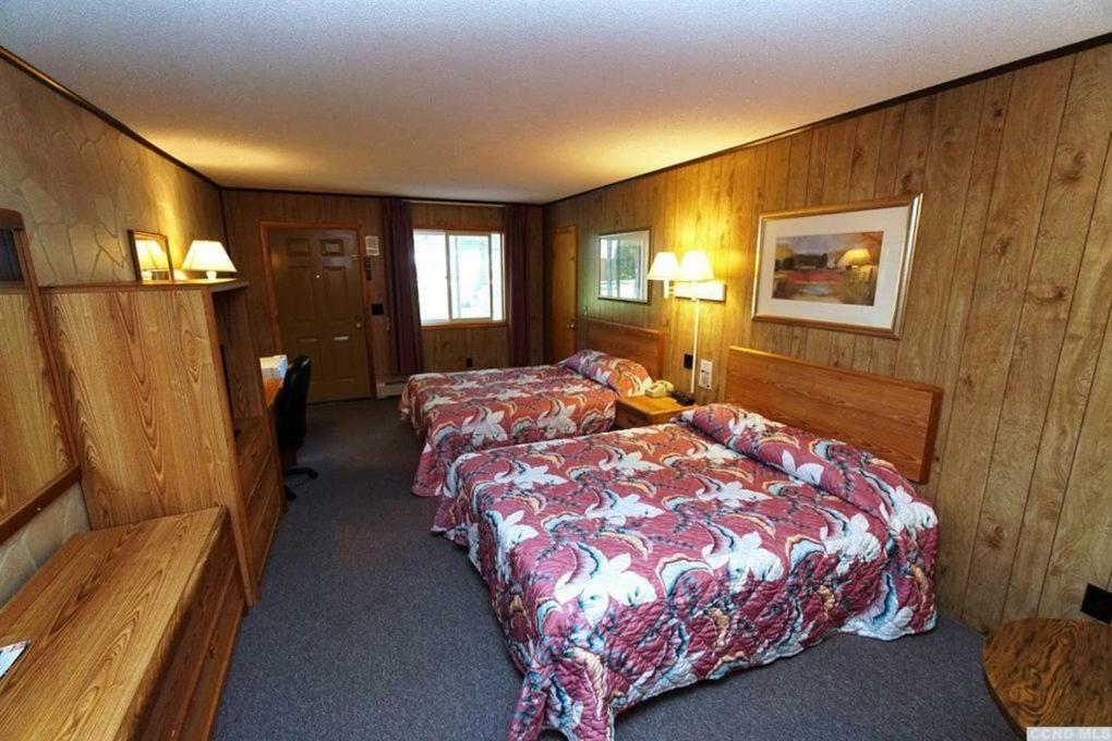 Red Ranch Motel Catskill